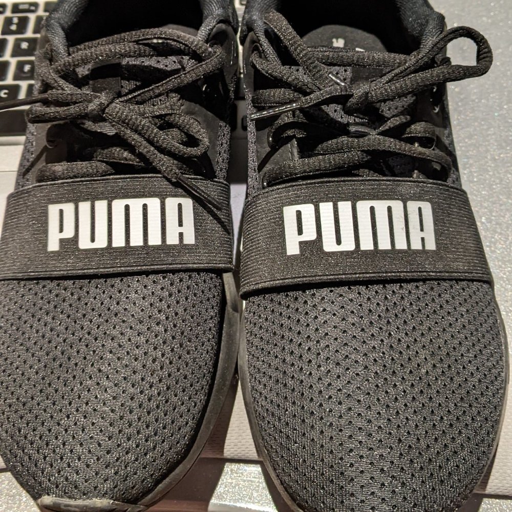 Puma Wired Run black size 7 (youth/men) shoes $25